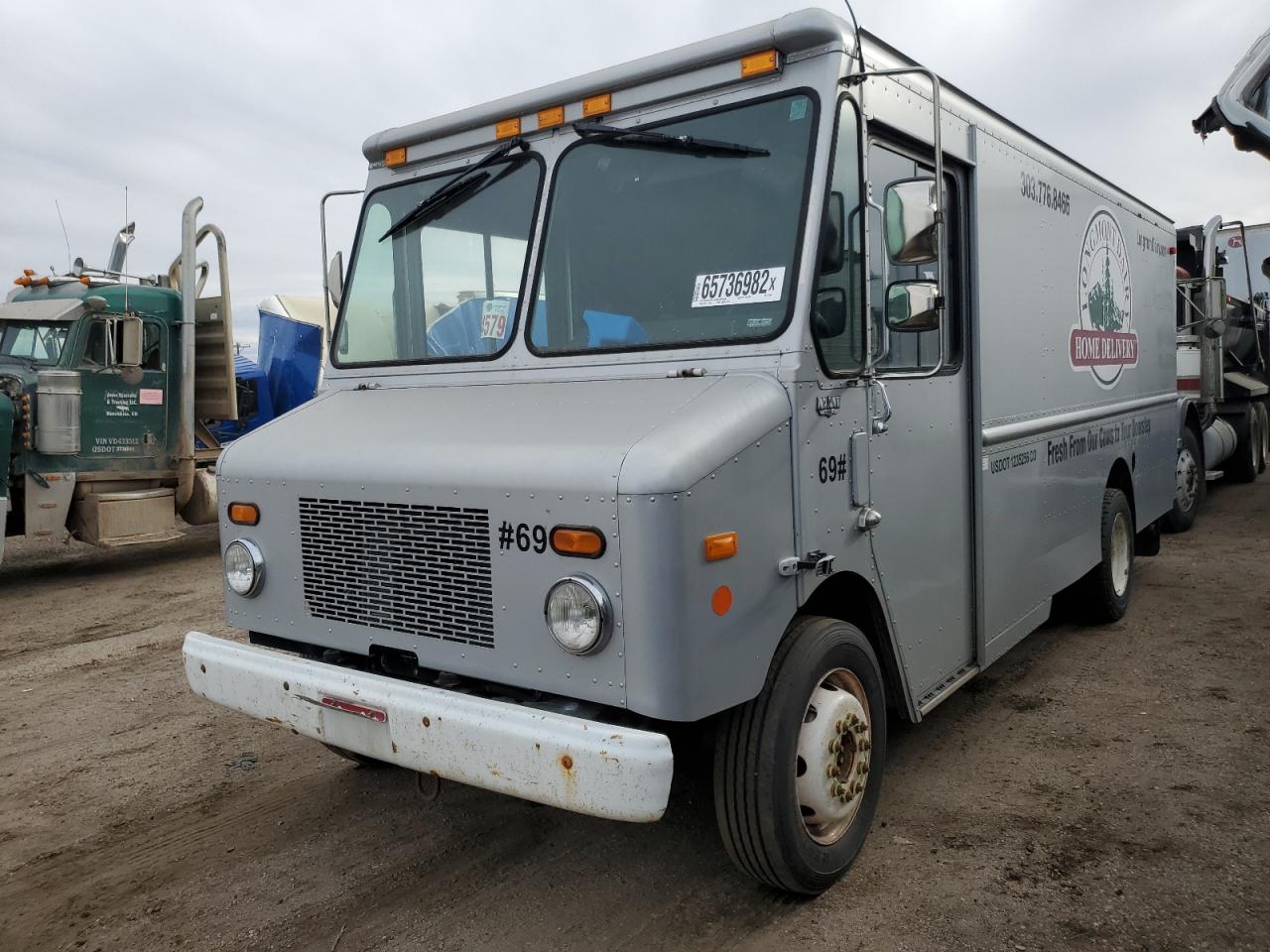 2009 WORKHORSE All models VIN 5B4KPD28093437304 photo 1