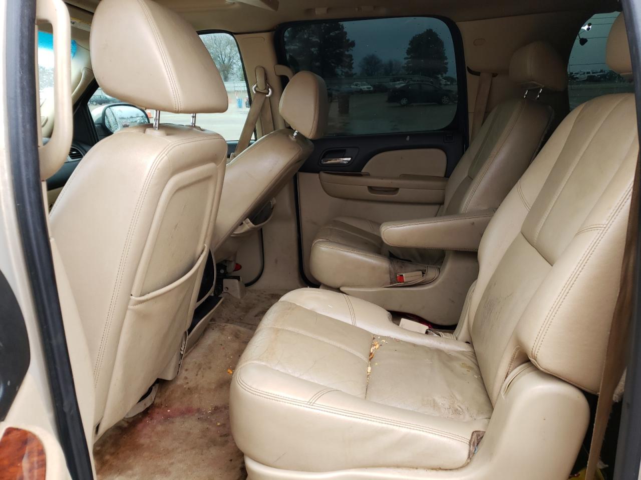 2008 Chevrolet Suburban VIN 3GNFC16018G176519 photo 11