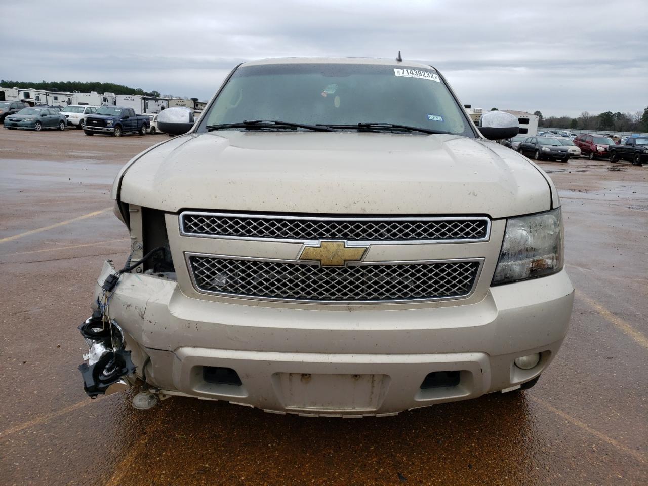 2008 Chevrolet Suburban VIN 3GNFC16018G176519 photo 5