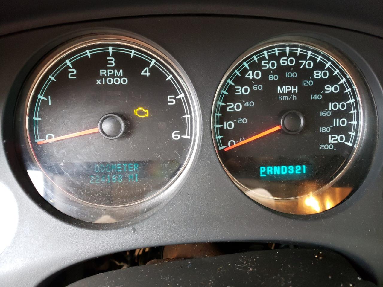 2008 Chevrolet Suburban VIN 3GNFC16018G176519 photo 9