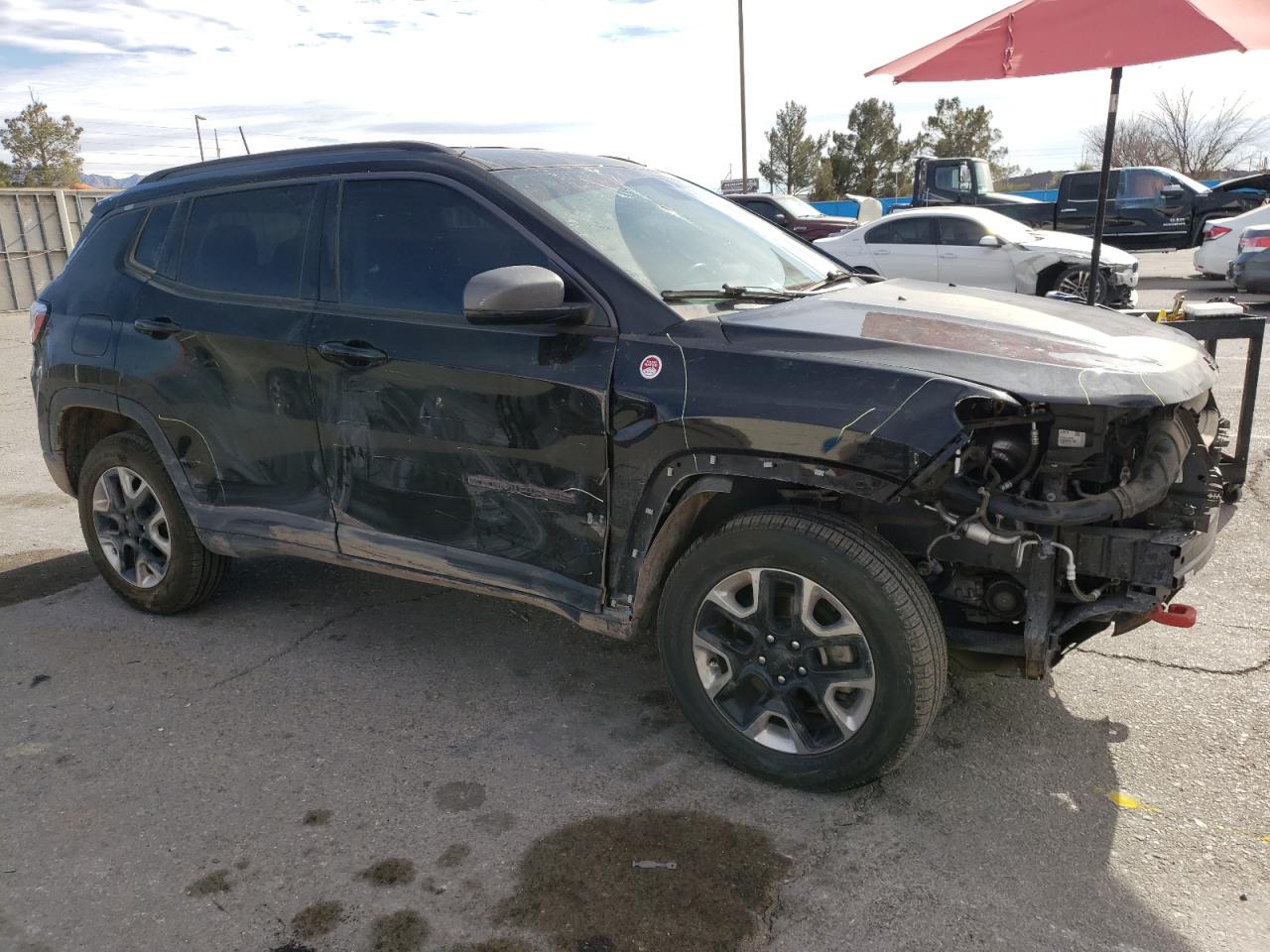 2018 JEEP Compass VIN 3C4NJDDB7JT207477 photo 4