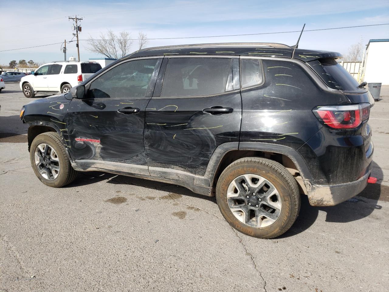 2018 JEEP Compass VIN 3C4NJDDB7JT207477 photo 2