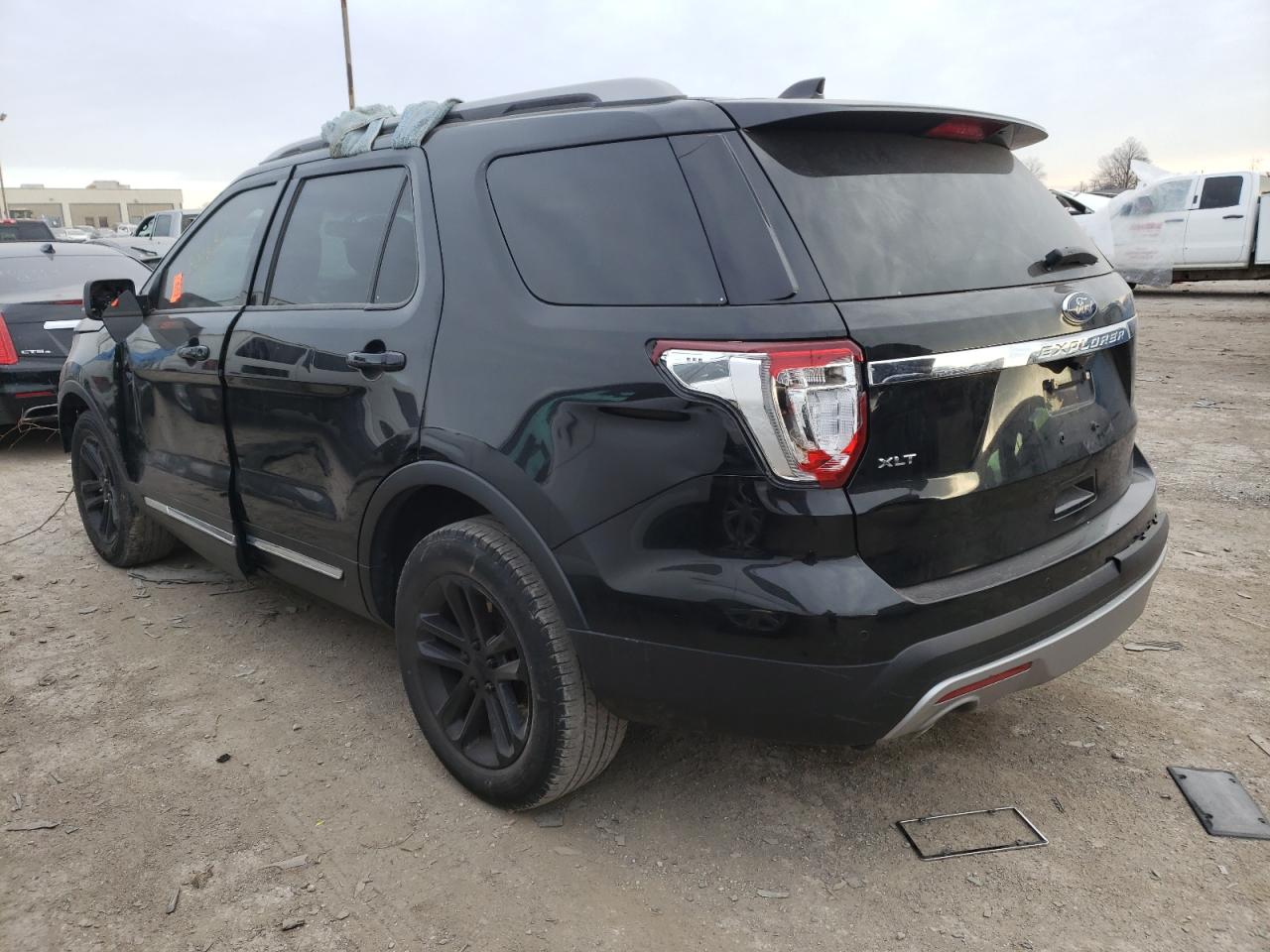 2017 Ford Explorer VIN 1FM5K7D84HGE01896 photo 2