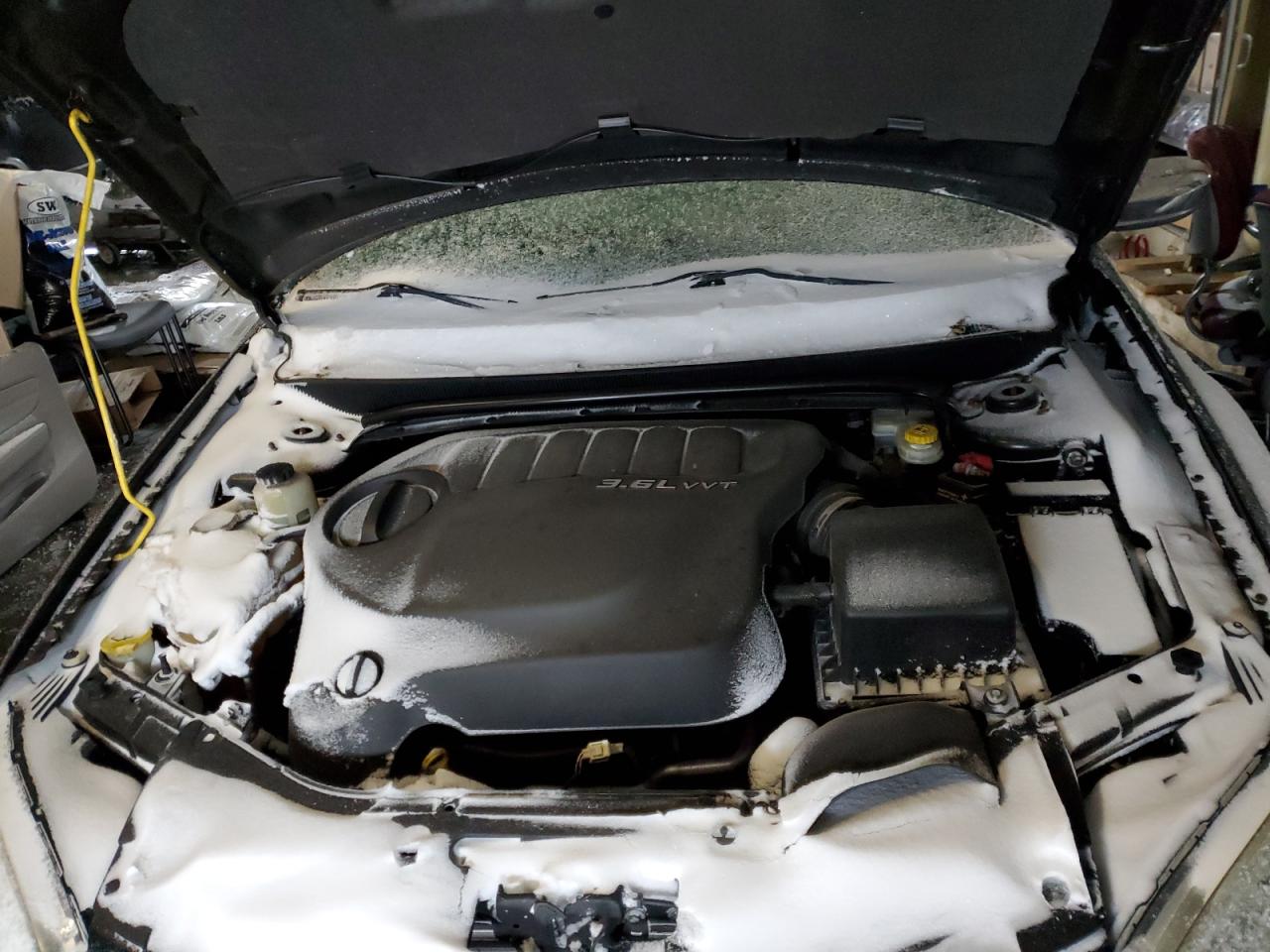2014 Chrysler 200 VIN 1C3CCBCG7EN100040 photo 11