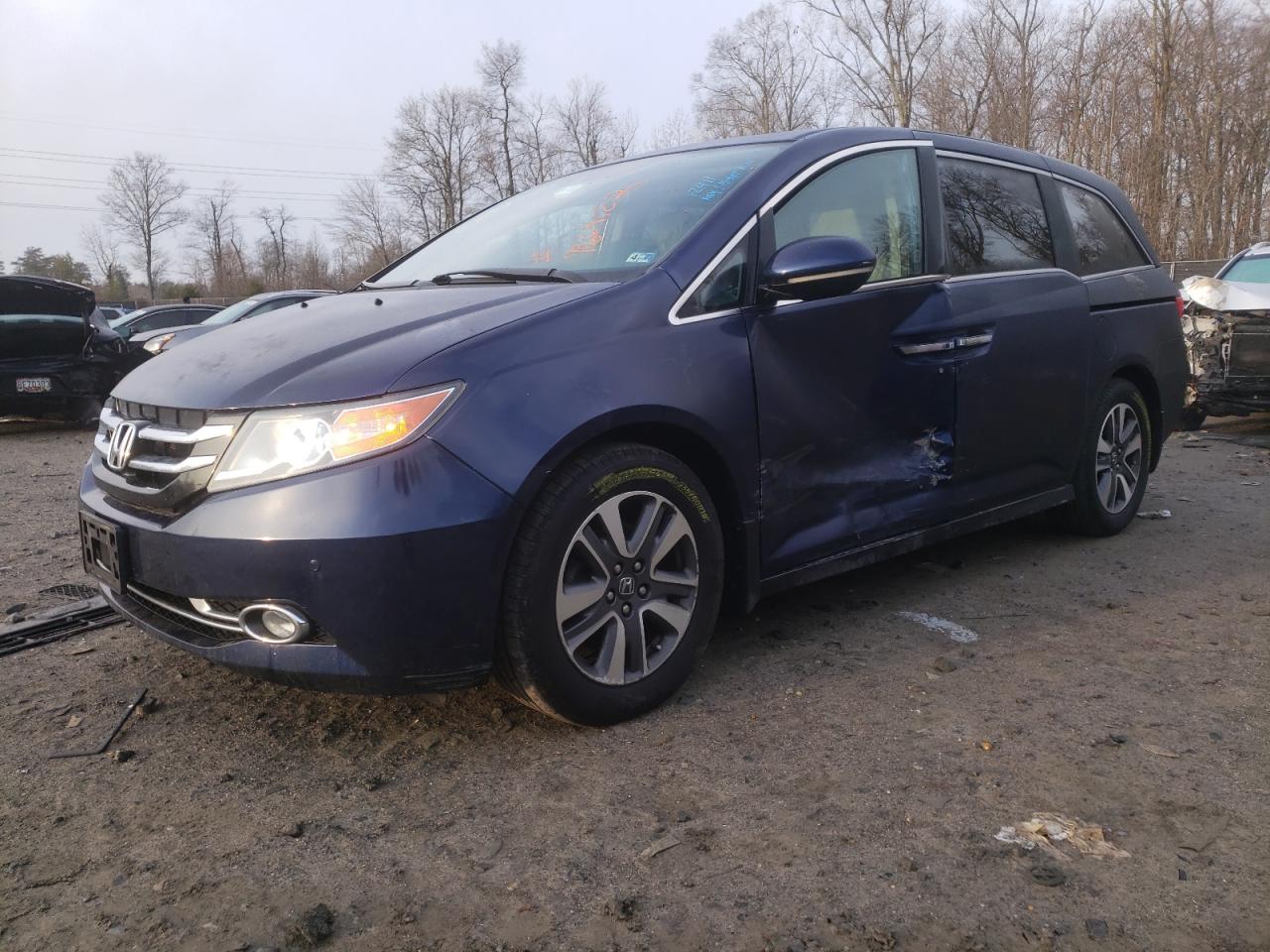 2015 HONDA Odyssey VIN 5FNRL5H92FB111321 photo 1