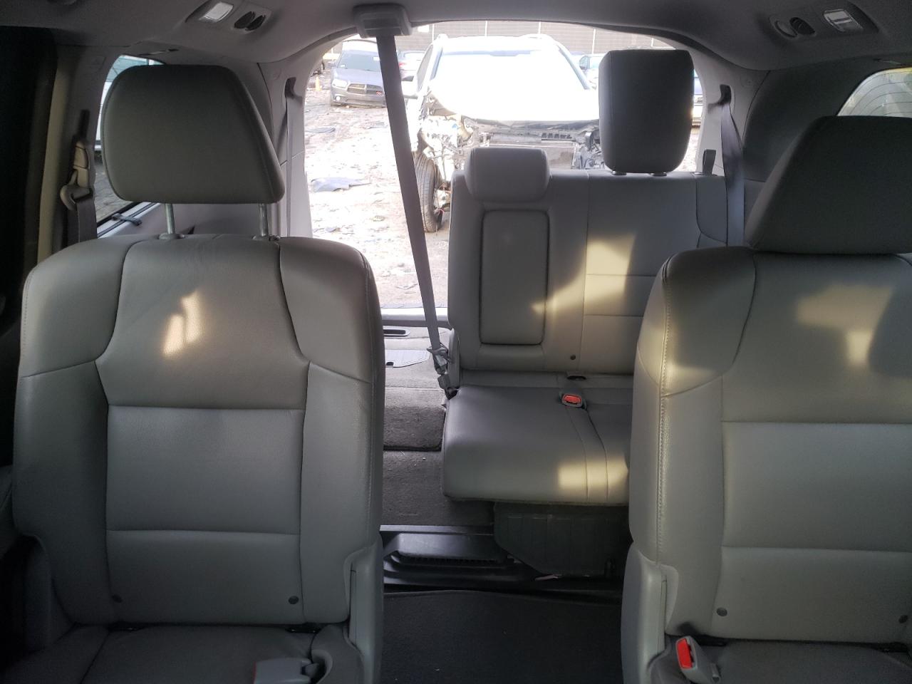 2015 HONDA Odyssey VIN 5FNRL5H92FB111321 photo 10