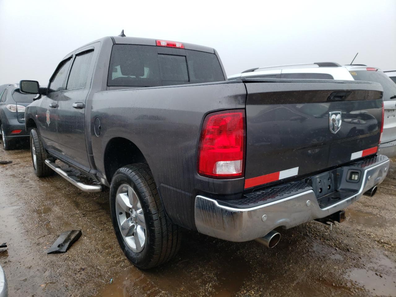 2015 RAM 1500 VIN 1C6RR7LT2FS611762 photo 2