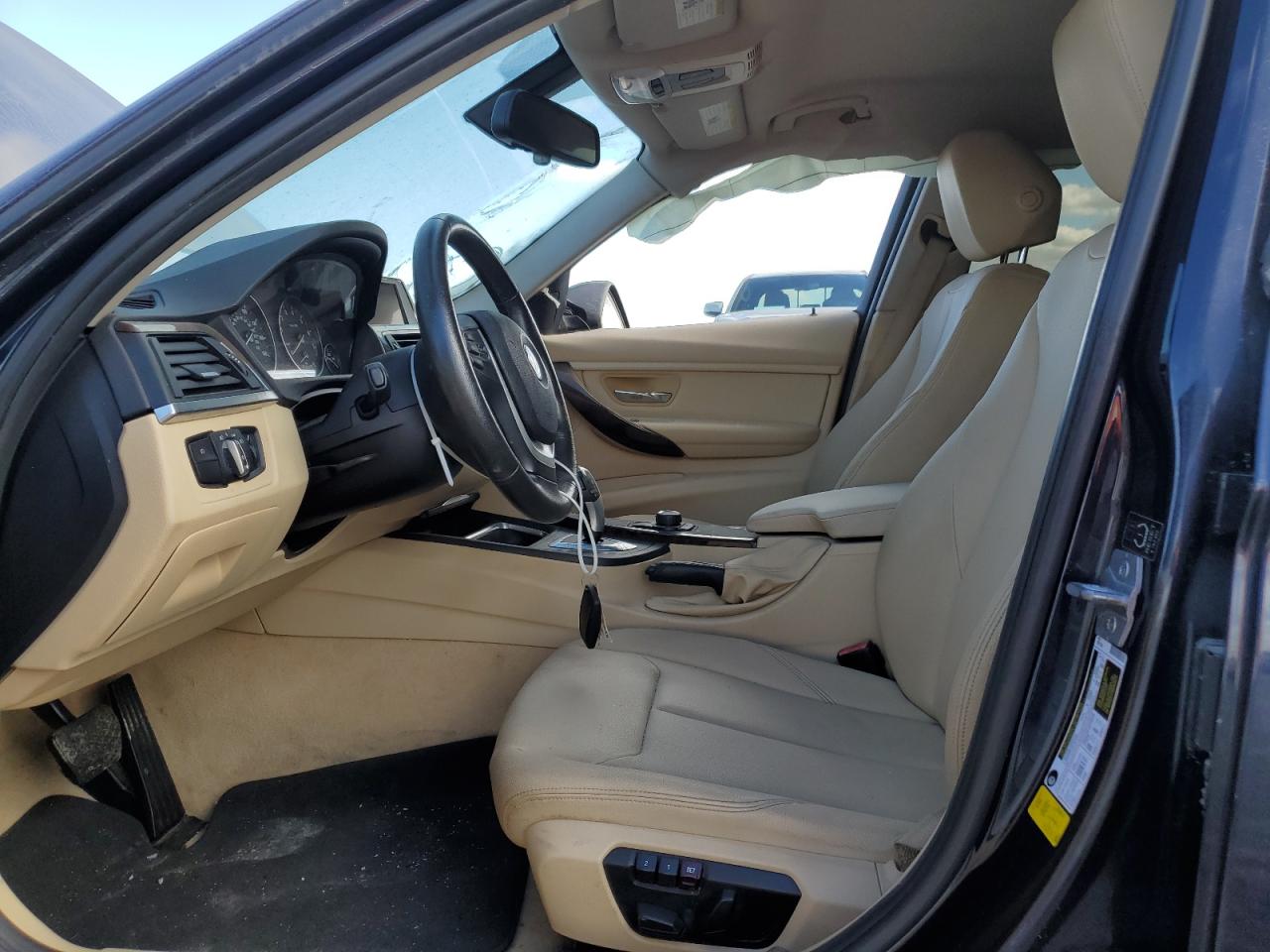 2015 BMW 3 series VIN WBA3A5G5XFNS90300 photo 7