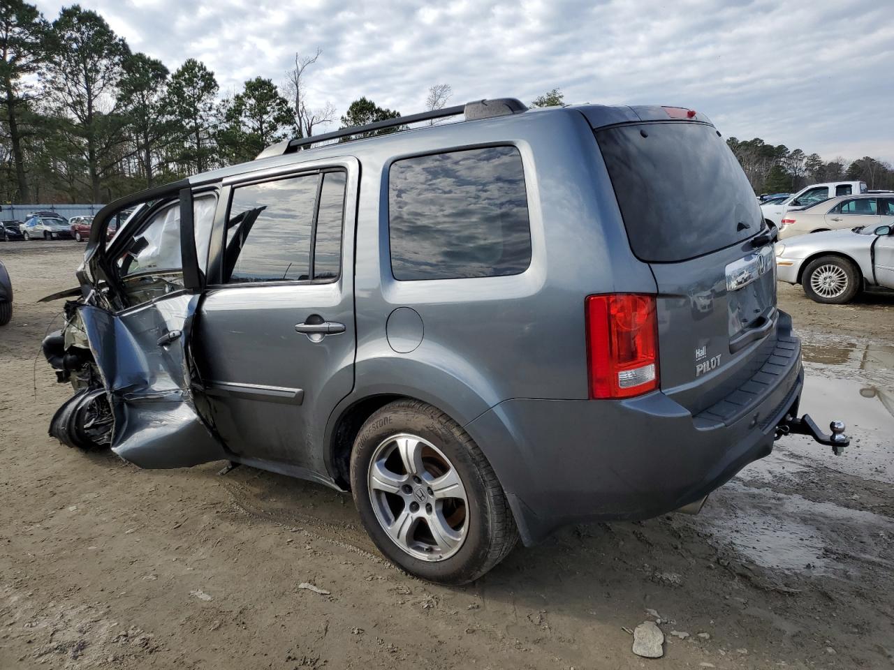 2012 Honda Pilot VIN 5FNYF3H65CB020746 photo 2