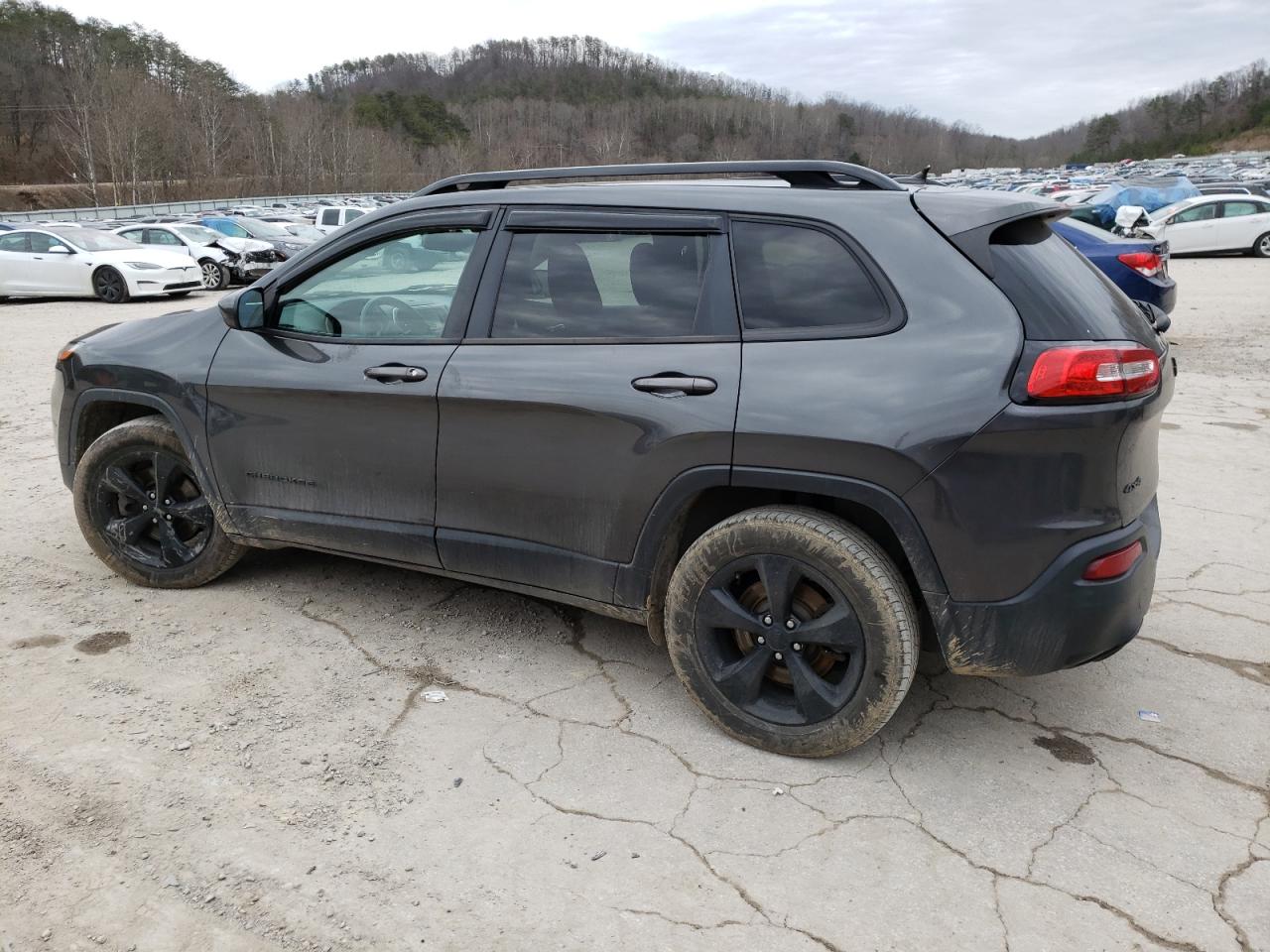 2015 Jeep Grand cherokee VIN 1C4PJMCB5FW728077 photo 2