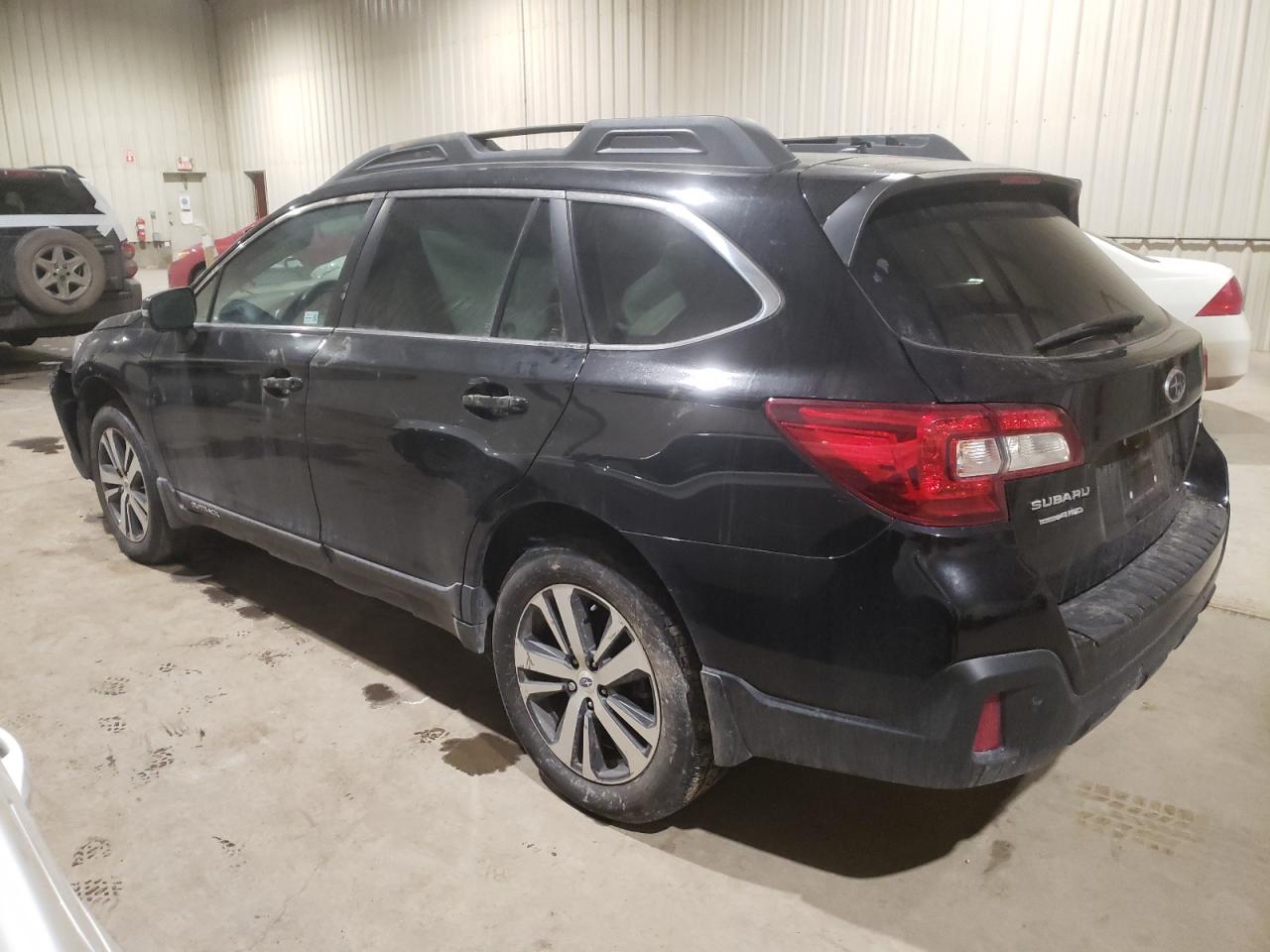 2019 Subaru Outback VIN 4S4BSDNC8K3213207 photo 2
