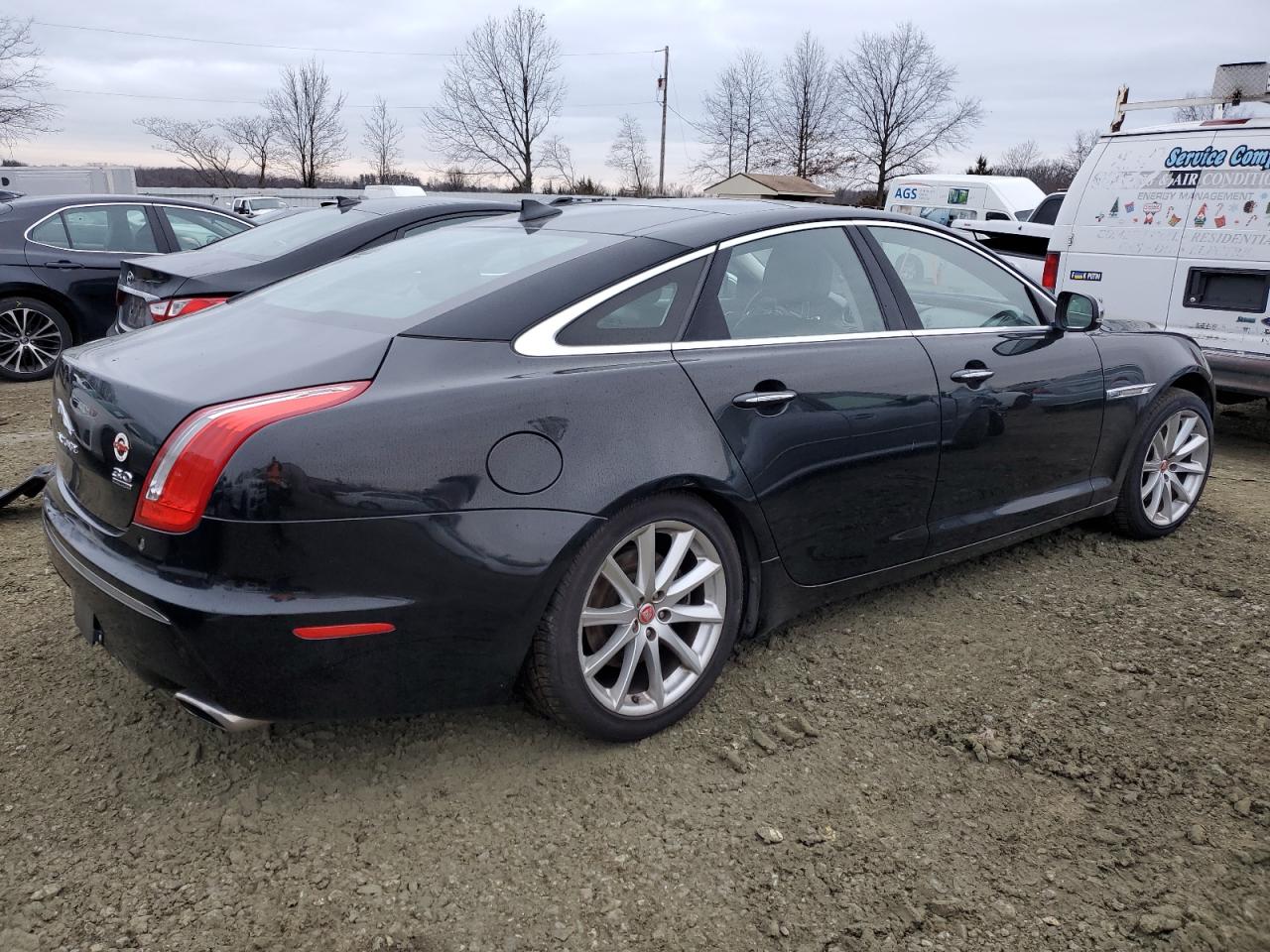 2015 JAGUAR Xj VIN SAJWJ1CD7F8V75252 photo 3