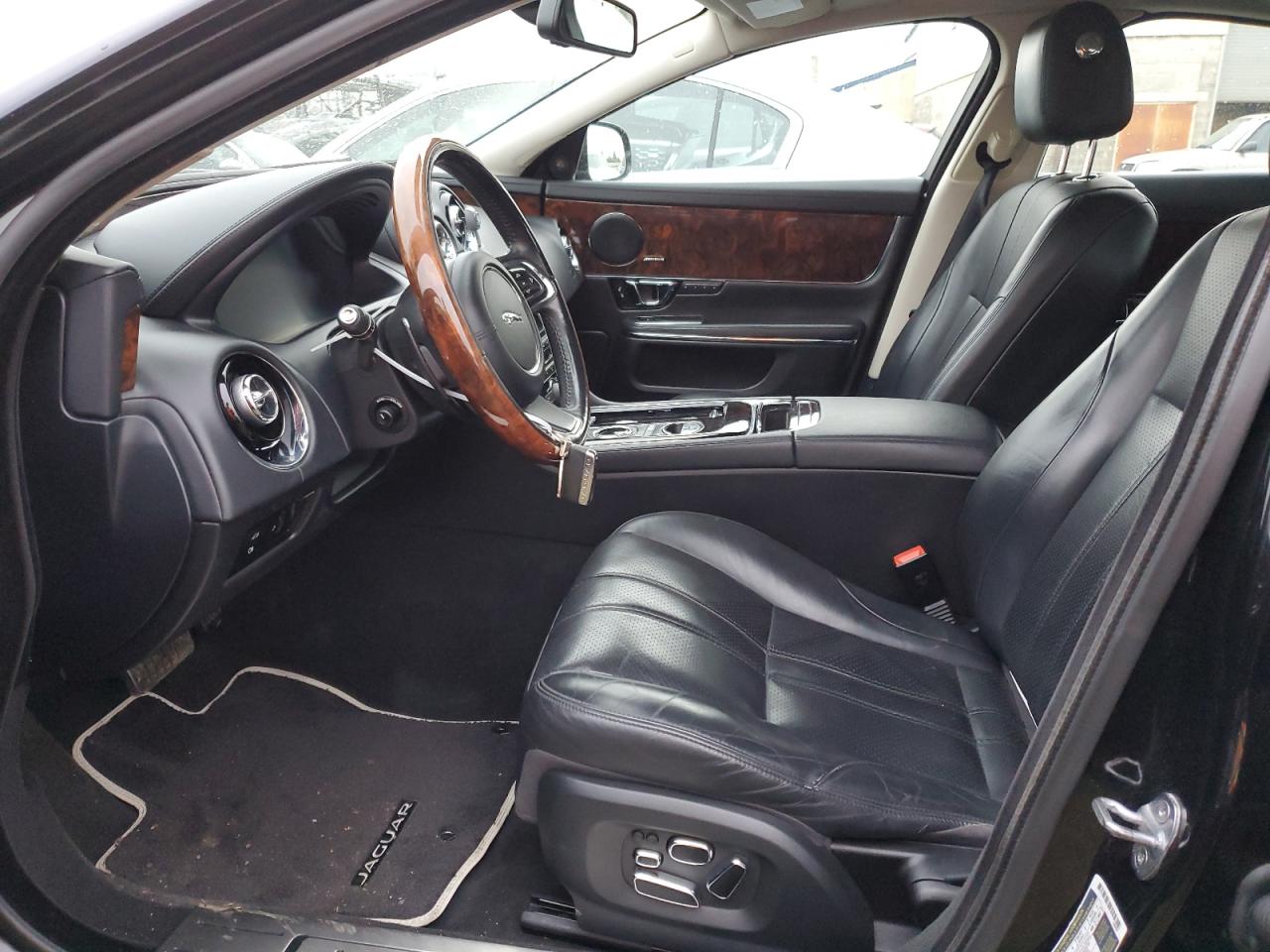 2015 JAGUAR Xj VIN SAJWJ1CD7F8V75252 photo 7