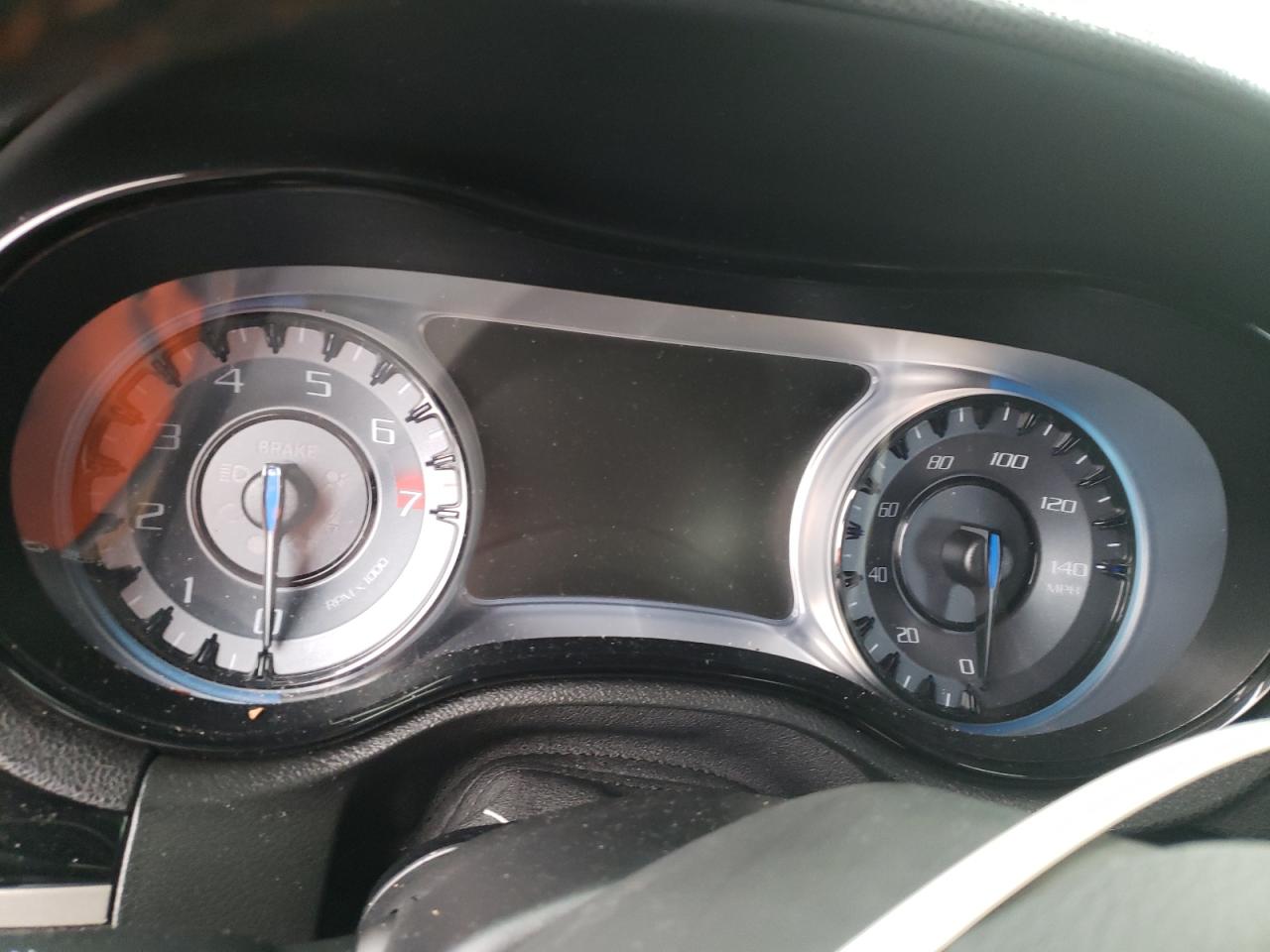 2017 Chrysler 300 VIN 2C3CCABG2HH661657 photo 9