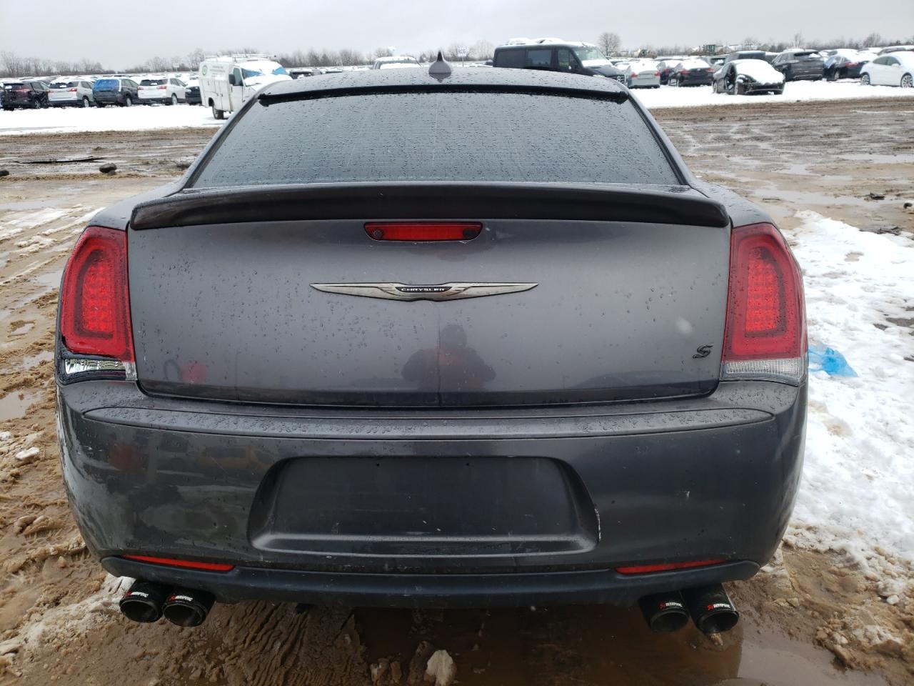 2017 Chrysler 300 VIN 2C3CCABG2HH661657 photo 6