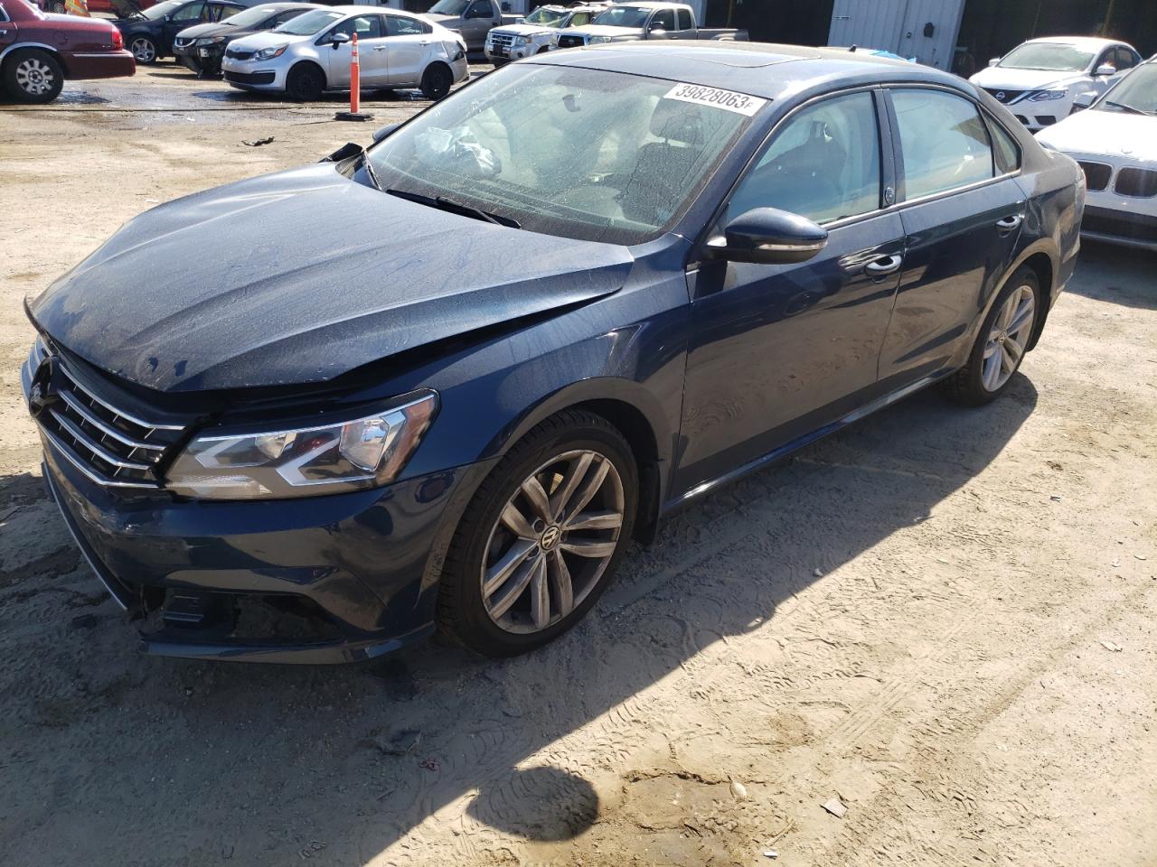 2019 VOLKSWAGEN Passat VIN 1VWLA7A32KC011351 photo 1