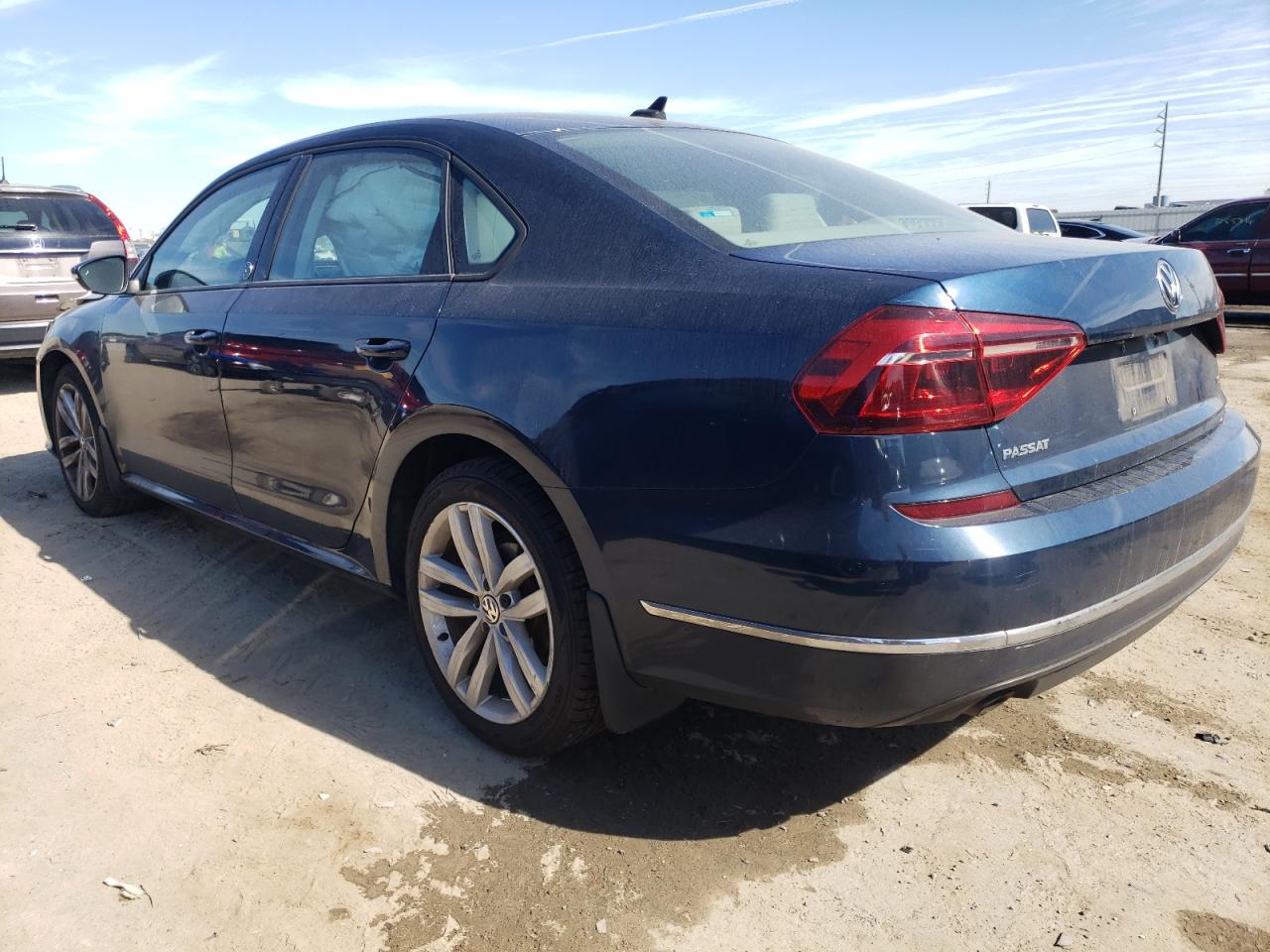 2019 VOLKSWAGEN Passat VIN 1VWLA7A32KC011351 photo 2
