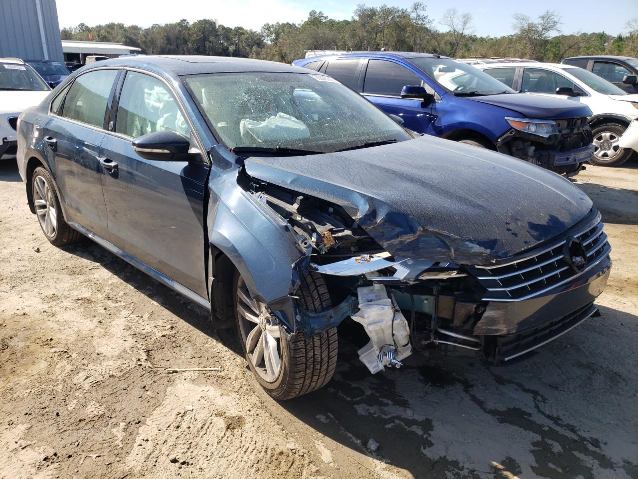 2019 VOLKSWAGEN Passat VIN 1VWLA7A32KC011351 photo 4