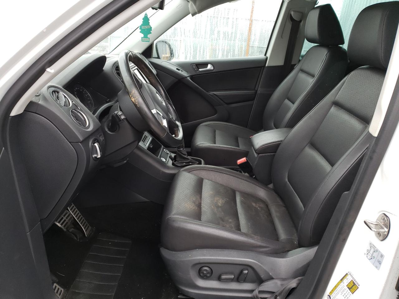 2017 VOLKSWAGEN Tiguan VIN WVGNV7AX3HK005975 photo 7