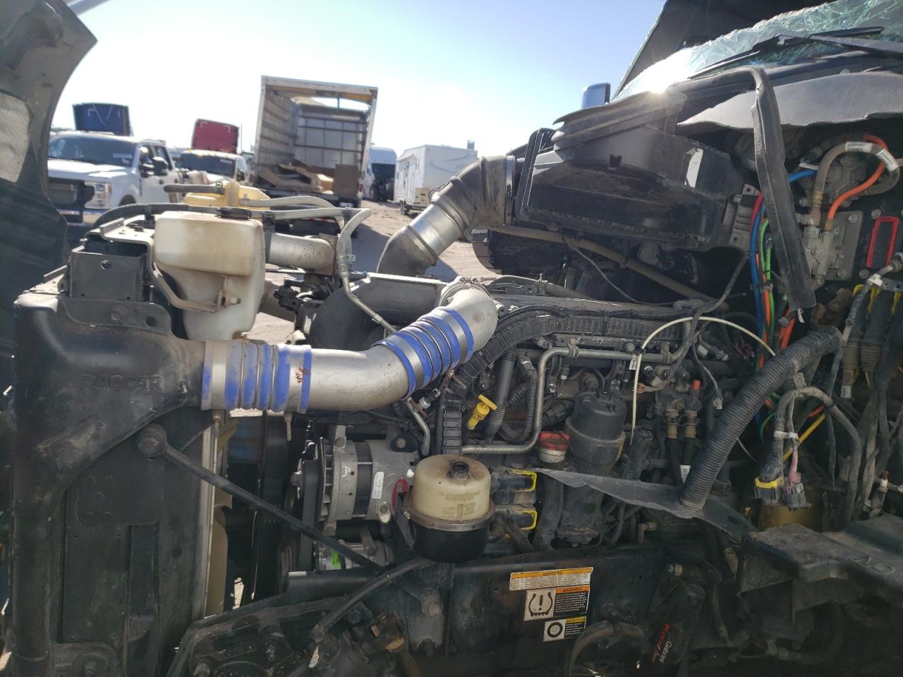 2017 PETERBILT 579 VIN 1XPBDP9X7HD418919 photo 7