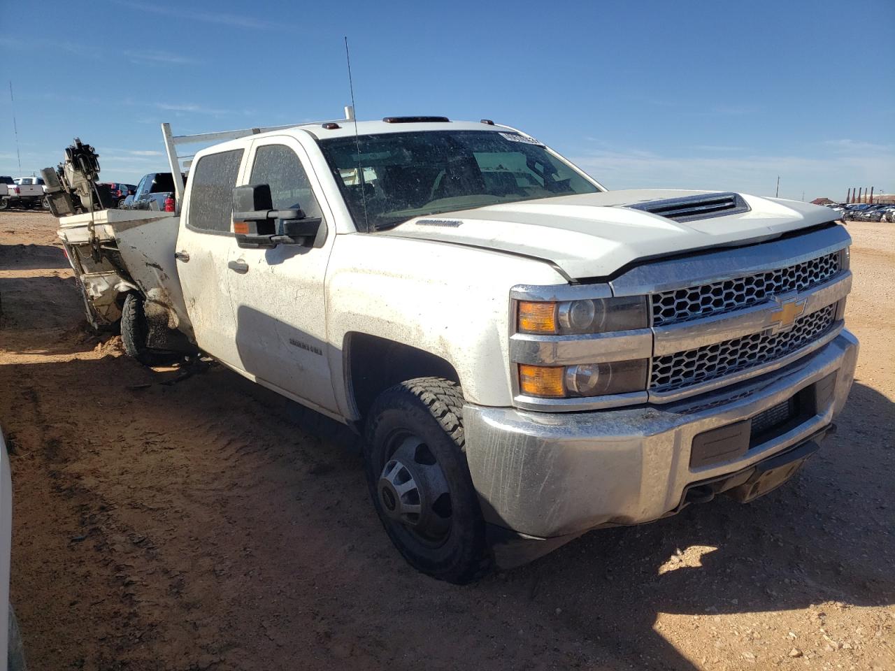 2019 CHEVROLET Silverado VIN 1GB4KVCY5KF152175 photo 4