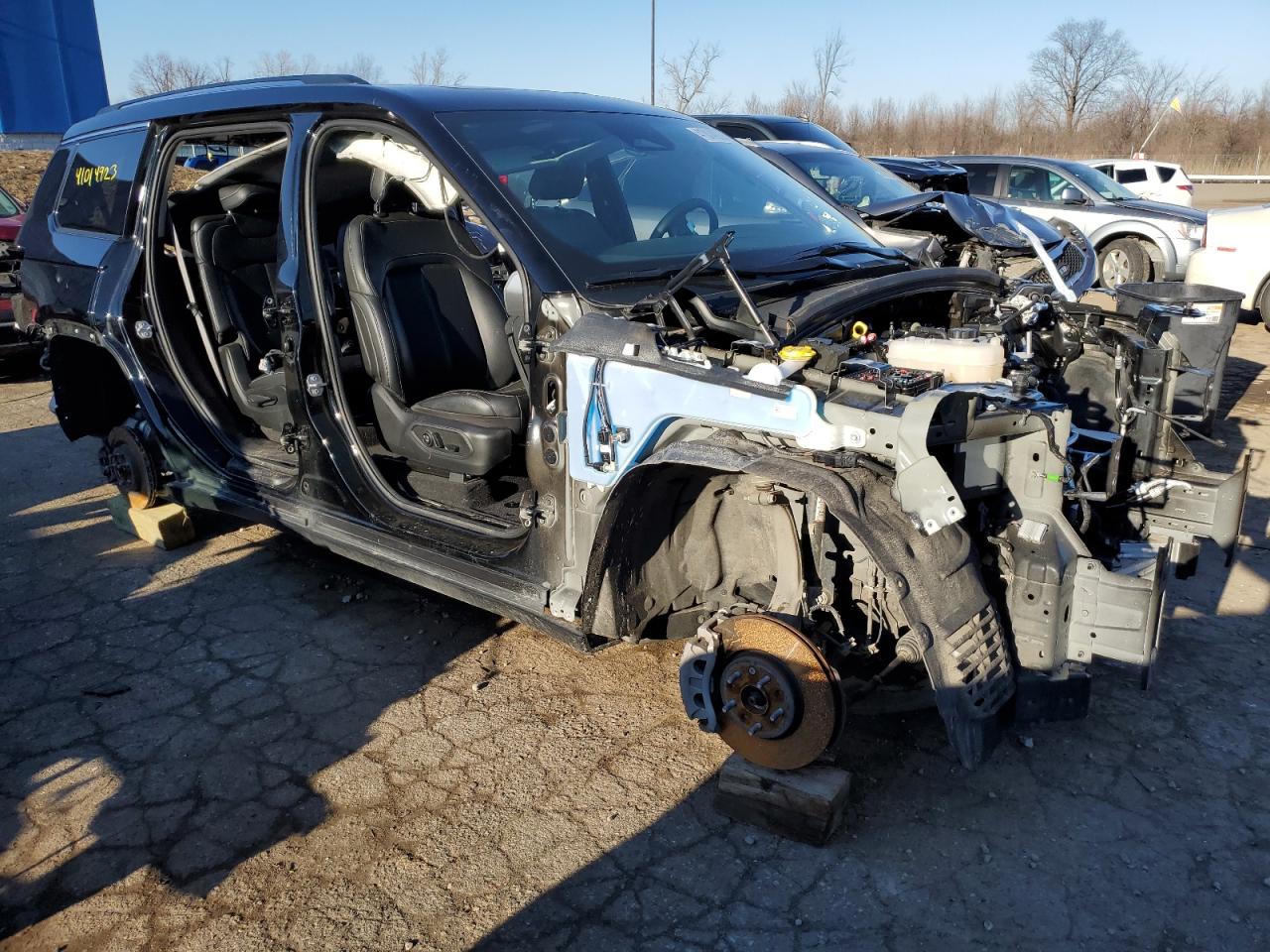 2022 JEEP Grand cherokee VIN 1C4RJKBGXN8504736 photo 4