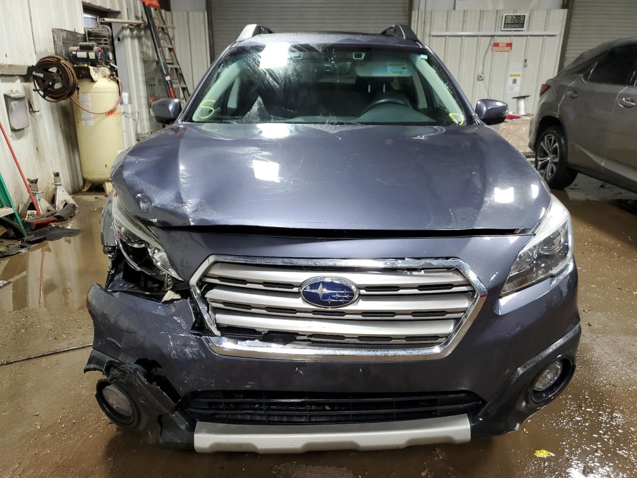 2017 SUBARU Outback VIN 4S4BSANC9H3203910 photo 5