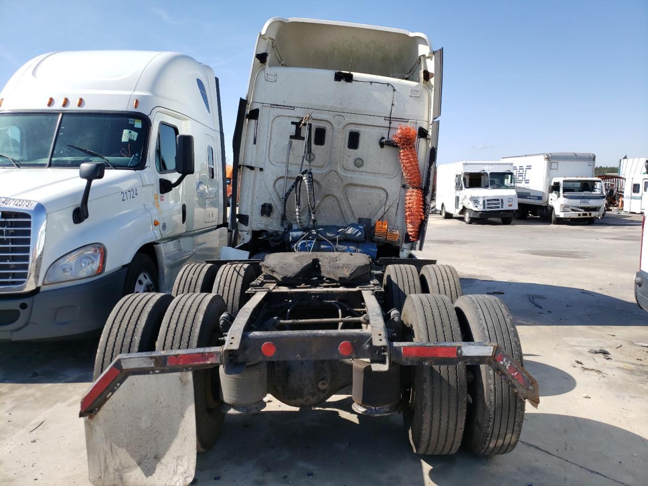 2015 FREIGHTLINER CASCADIA 125 VIN 1FUJGLDVXFLGF0928 photo 6