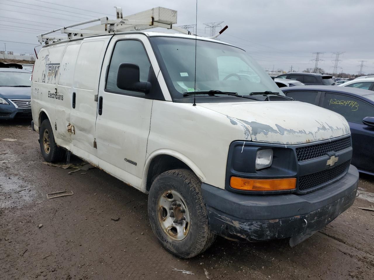 2012 Chevrolet Express 2500 VIN 1GCGG25V051126502 photo 4