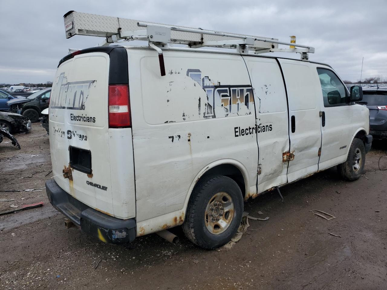2012 Chevrolet Express 2500 VIN 1GCGG25V051126502 photo 3
