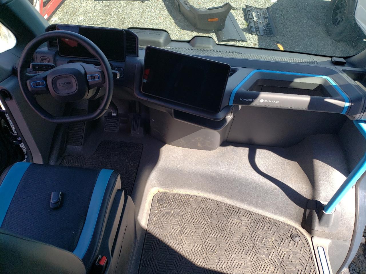 2022 RIVIAN Edv VIN 7FCEHDB7XNN002391 photo 8