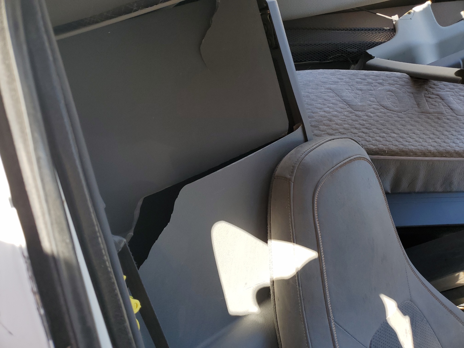 2019 VOLVO Vn VIN 4V4NC9EHXKN220546 photo 10