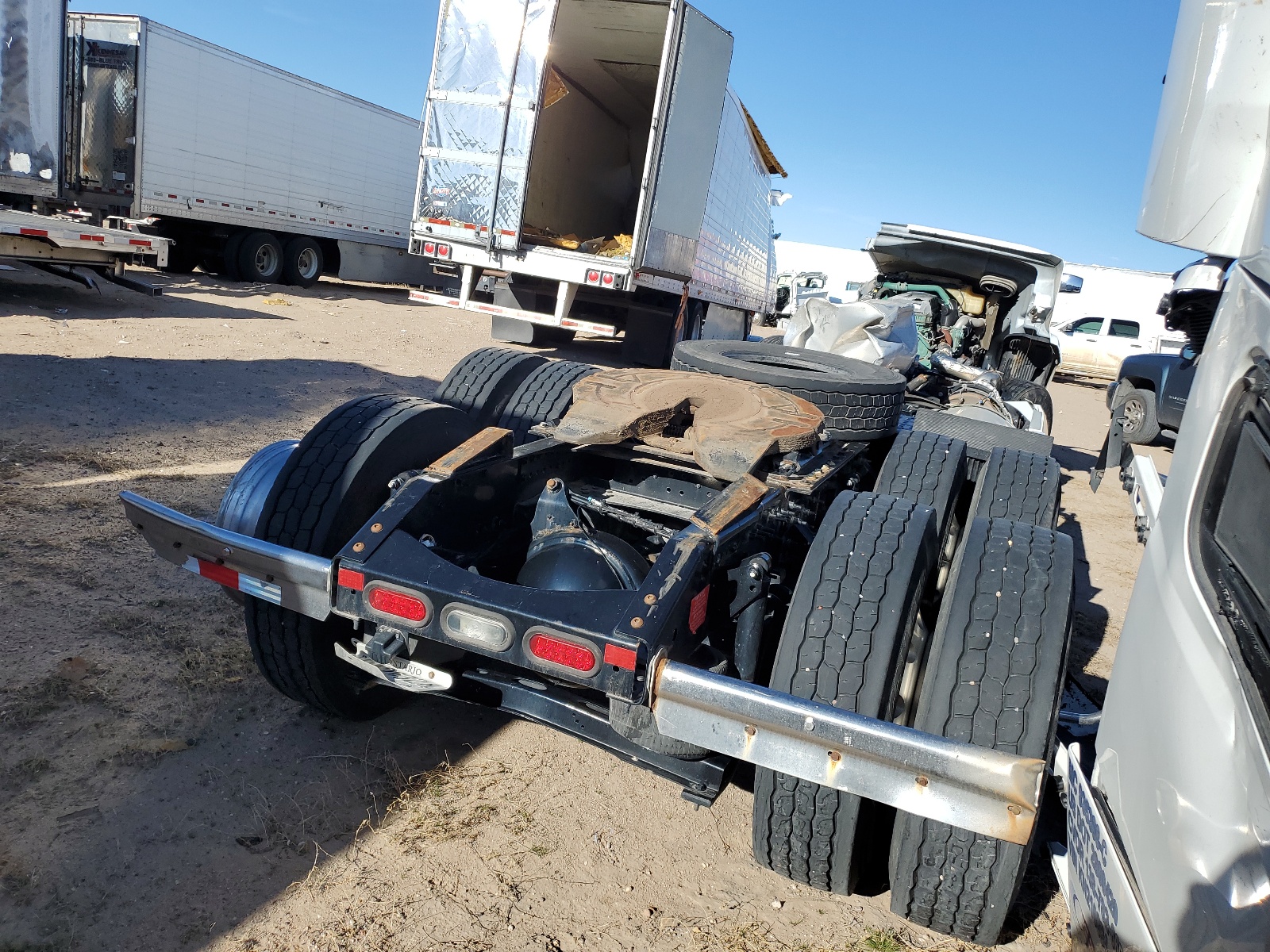 2019 VOLVO Vn VIN 4V4NC9EHXKN220546 photo 6