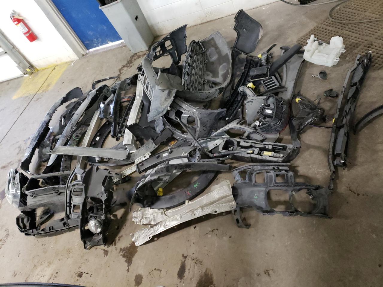 2018 MINI Cooper VIN WMZYT5C34J3E68796 photo 12