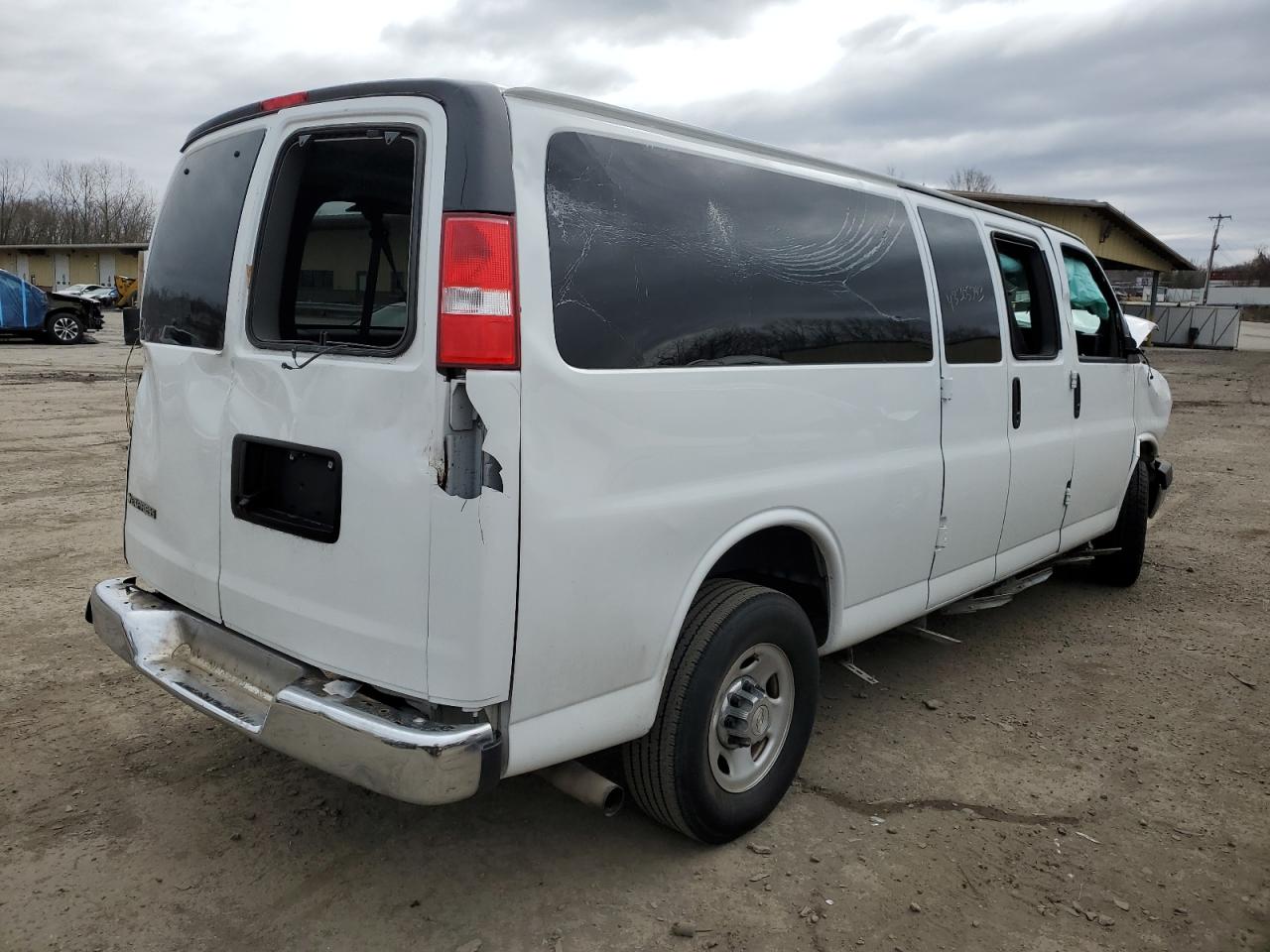 2020 CHEVROLET Express 2500 VIN 1GAZGPFG3L1181148 photo 3