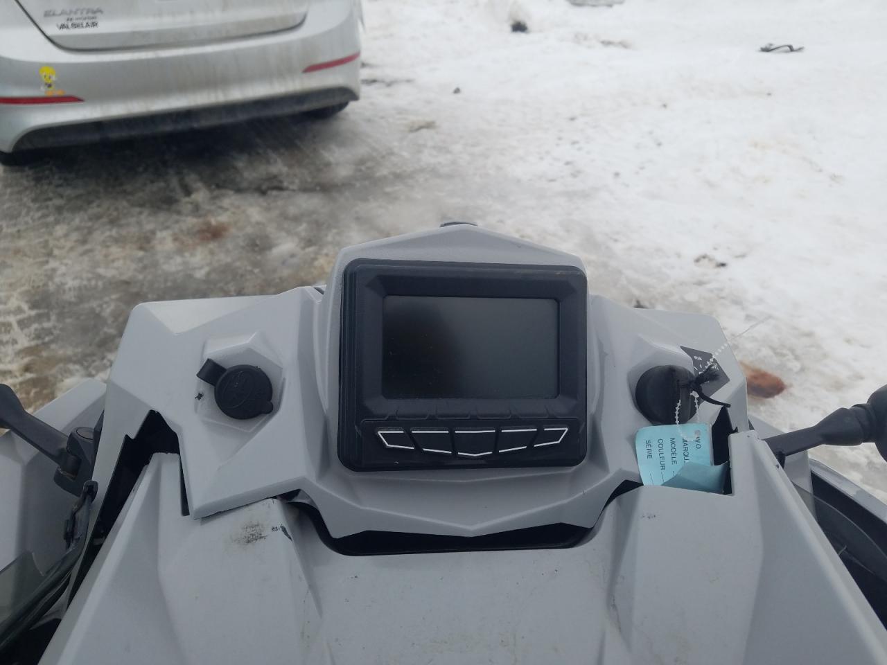 2020 Pola Snowmobile VIN SN1EDE8P9LC720499 photo 8