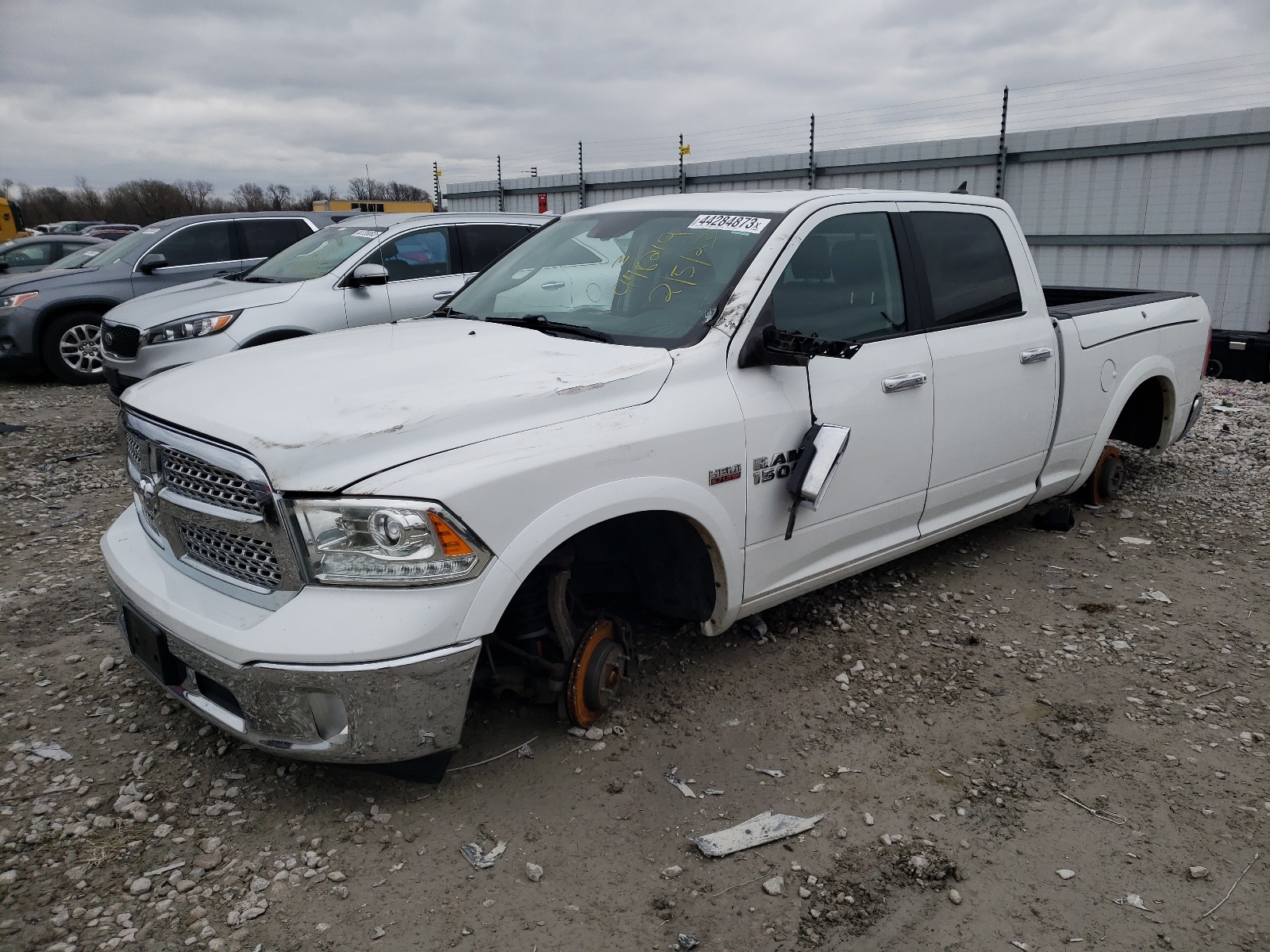 2018 Ram 1500 VIN 1C6RR7VT1JS291162 photo 1