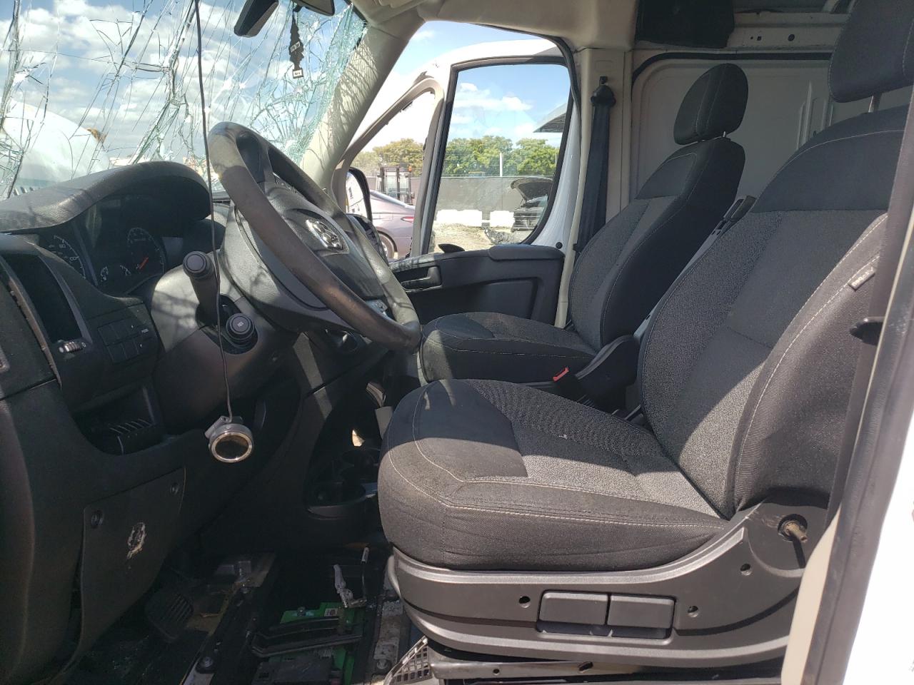2016 RAM Promaster 1500 VIN 3C6TRVAG6GE130918 photo 7