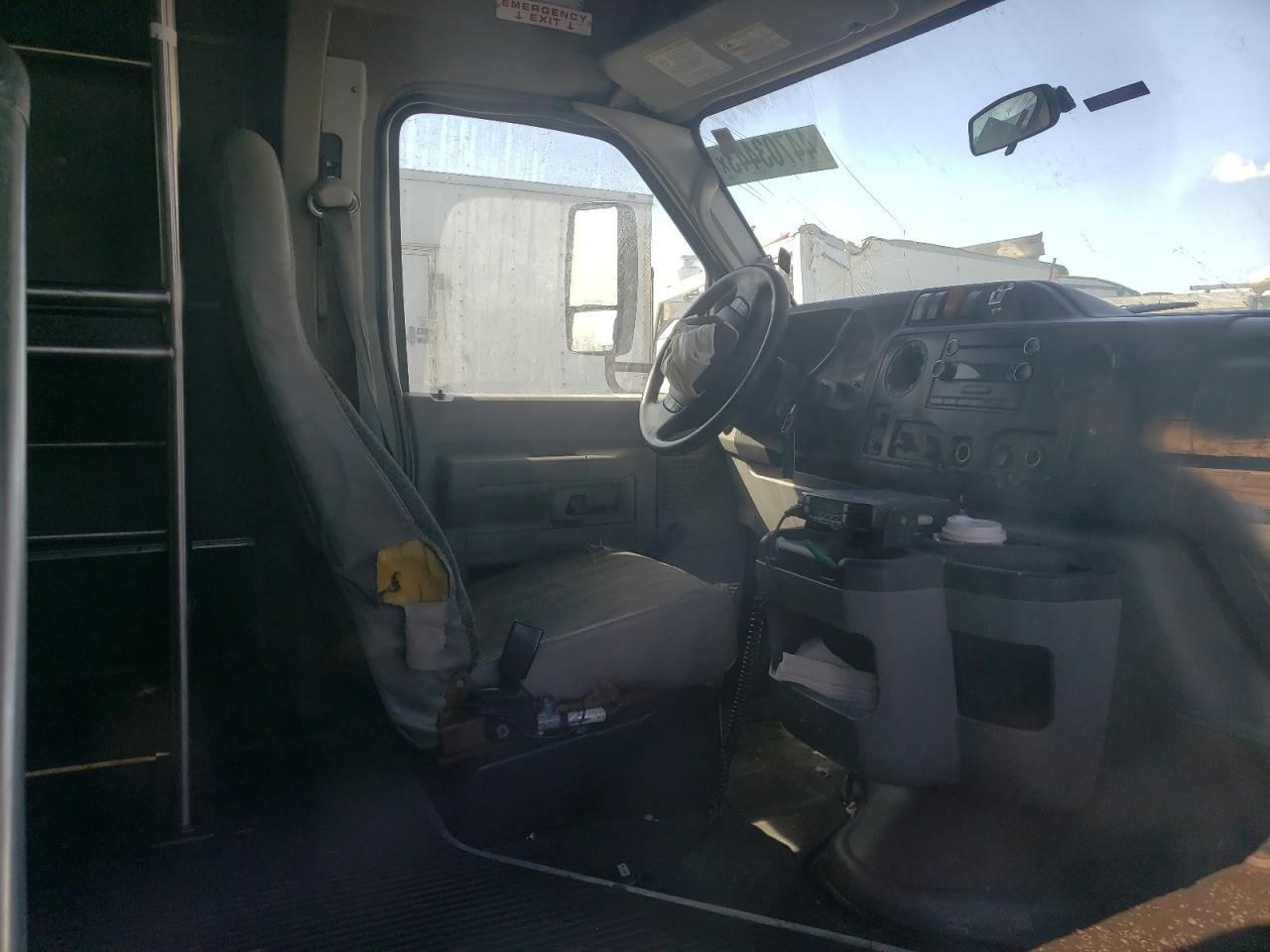 2017 FORD Econoline van VIN 1FDEE3FS8HDC68215 photo 11