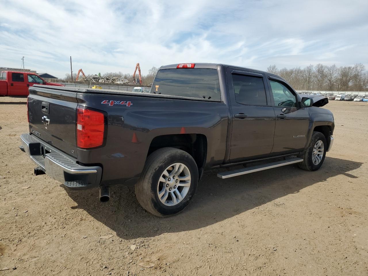 2014 Chevrolet Silverado VIN 3GCUKREC4EG300940 photo 3