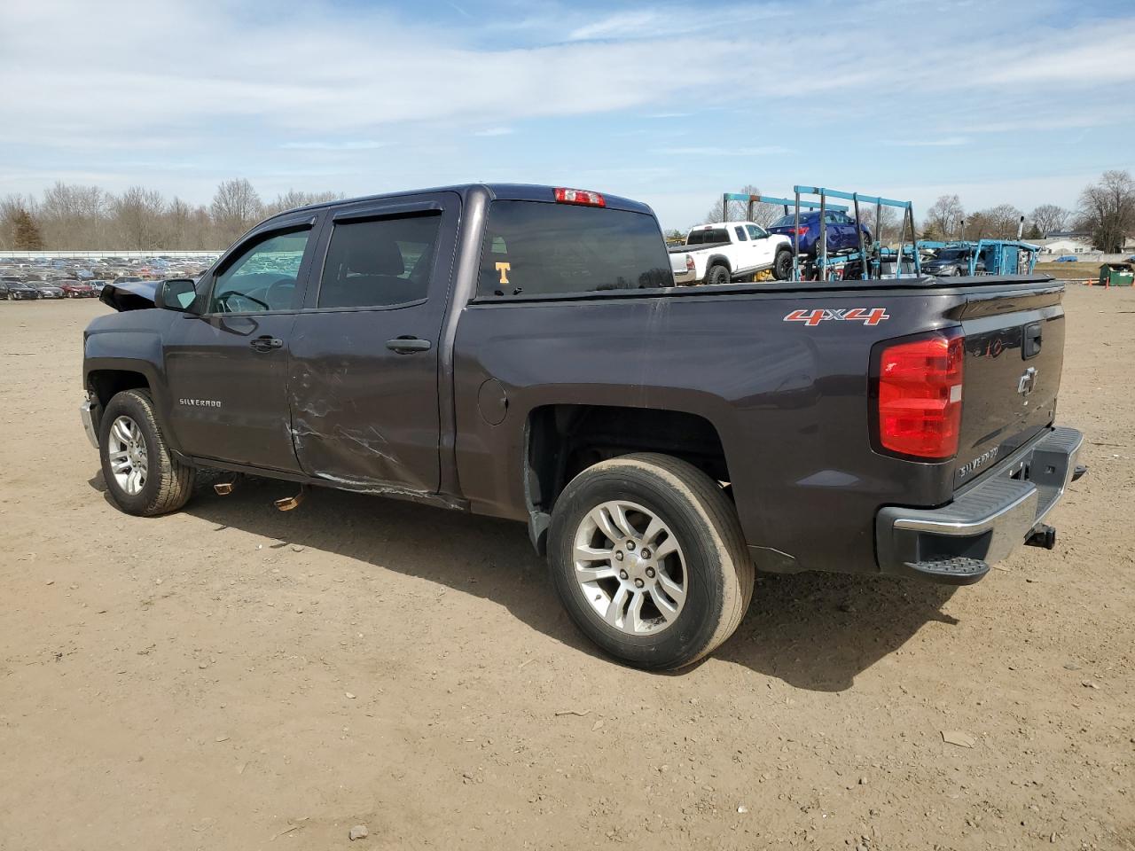 2014 Chevrolet Silverado VIN 3GCUKREC4EG300940 photo 2