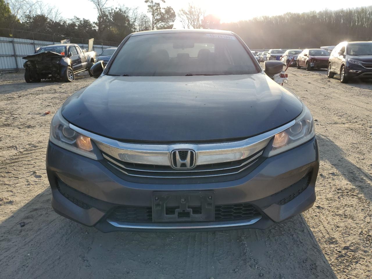 2016 Honda Accord VIN 1HGCR2F31GA026967 photo 5