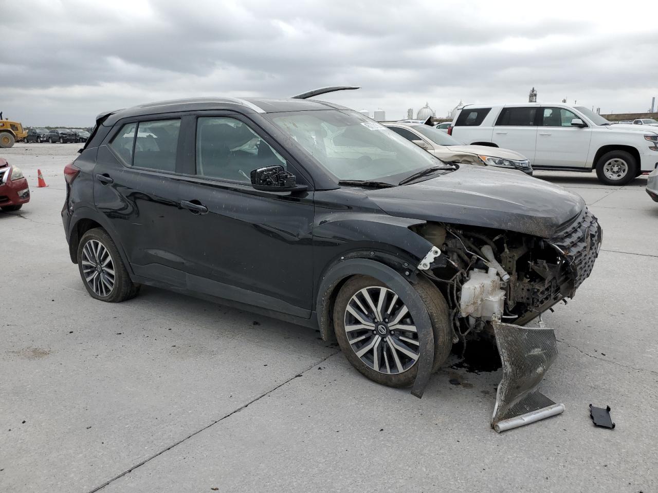 2021 Nissan Kicks VIN 3N1CP5CV0ML526945 photo 4