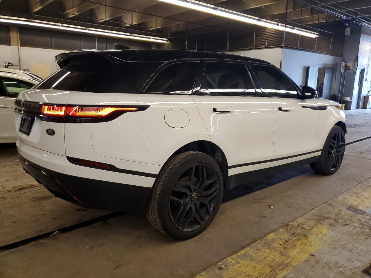 2018 Landau Rangerover VIN SALYA2RX5JA758805 photo 3