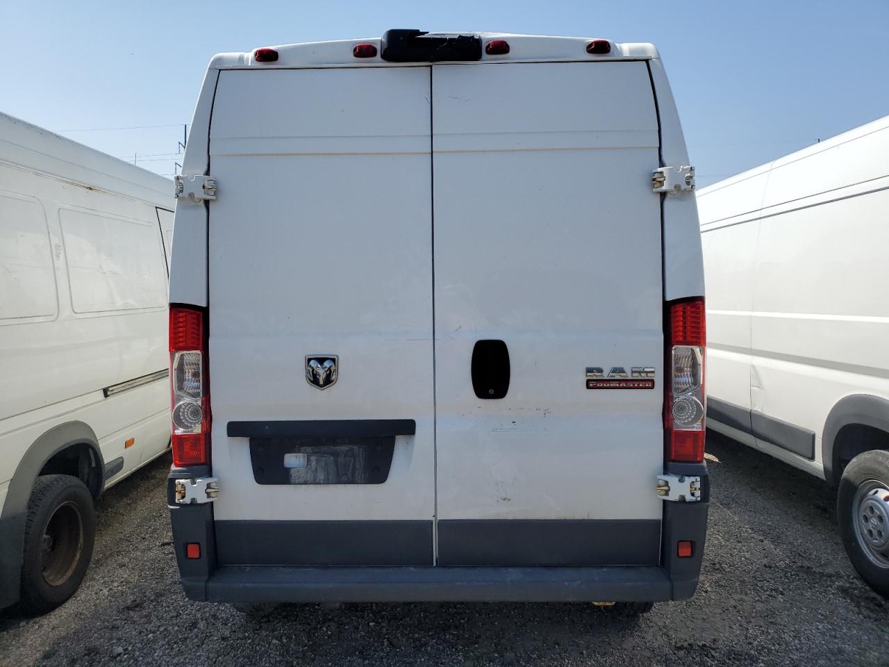 2018 RAM Promaster 3500 VIN 3C6URVHG5JE116302 photo 6
