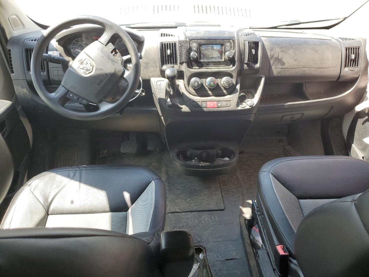 2018 RAM Promaster 3500 VIN 3C6URVHG5JE116302 photo 8