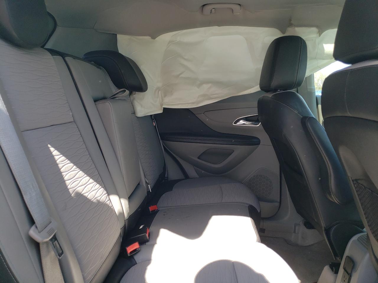2015 Buick Encore VIN KL4CJBSB0FB118299 photo 10