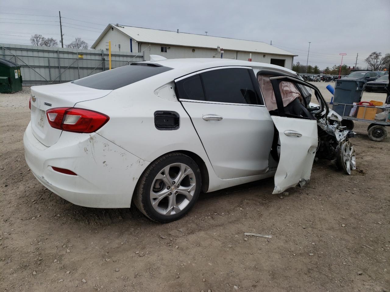 2018 CHEVROLET Cruze VIN 1G1BF5SM6J7218398 photo 3