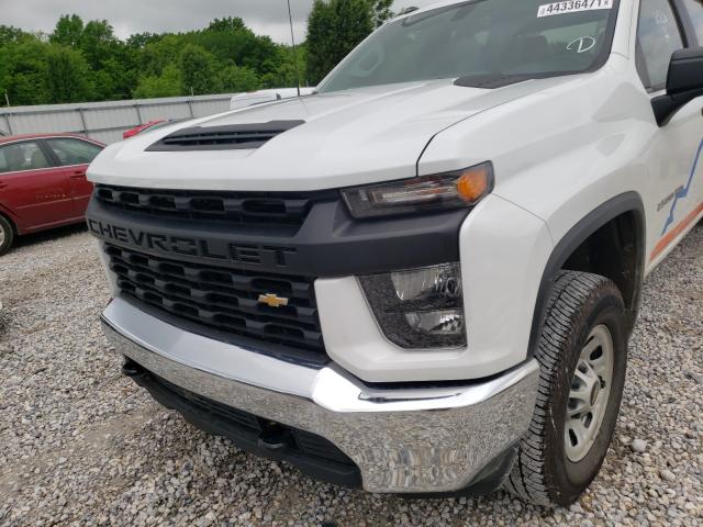 2021 CHEVROLET Silverado VIN 1GC4WLE70MF117569 photo 9
