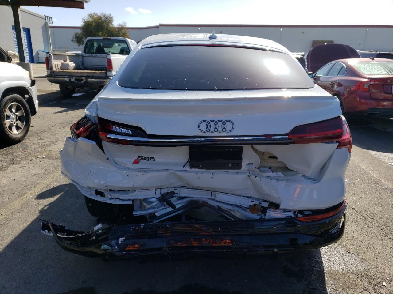 2024 AUDI Q8 VIN WA1CAAGE1RB021114 photo 6